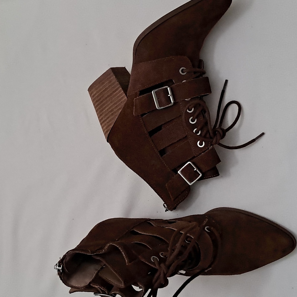 Steve Madden Women's Size 8 M Palermo Leather 3 inch heel Ankle Boot